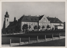 Jabłonków-Nawsie na Śląsku. Klasztor i szpital Elżbietanek