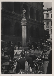 Poznań. Rynek, dawny pręgierz